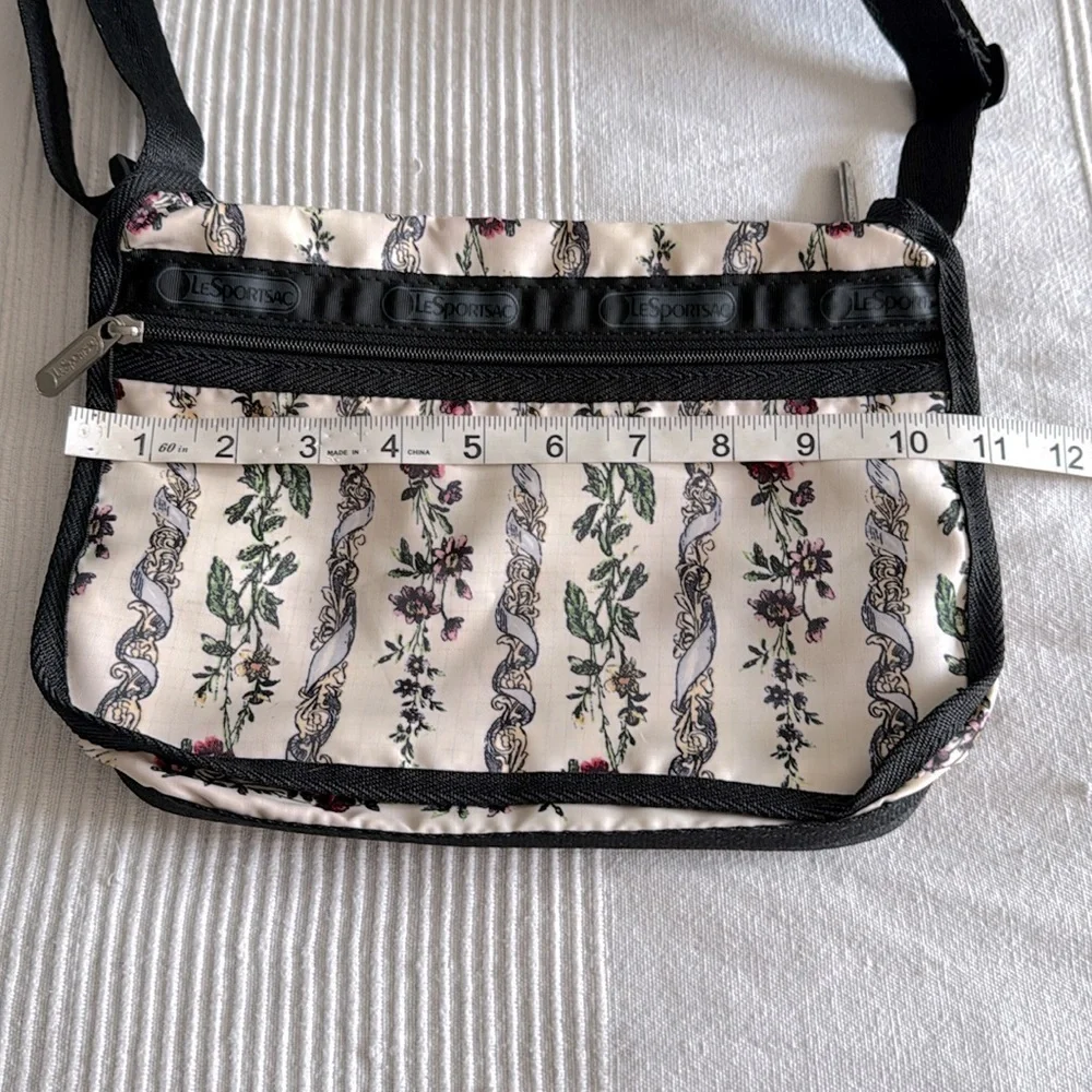 Lesportsac Floral Black and Cream Crossbody Bag With Zip Pouch - Picture 7 of 9